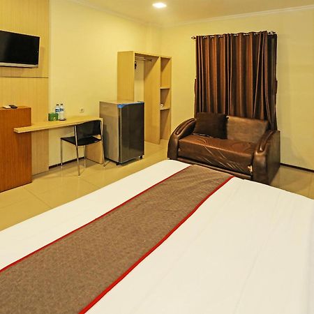 Super Oyo Townhouse Oak Hotel Fiducia Serpong Εξωτερικό φωτογραφία