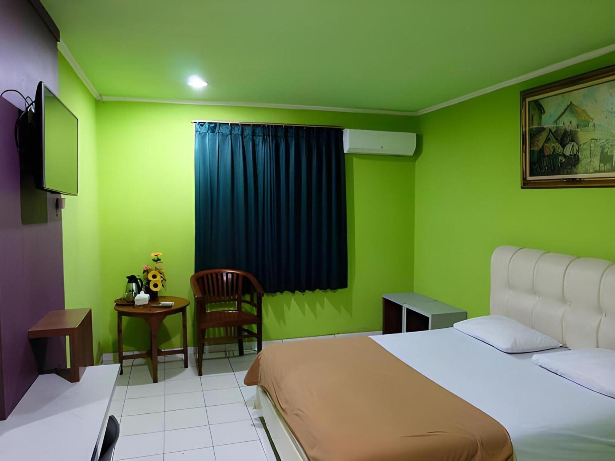 Super Oyo Townhouse Oak Hotel Fiducia Serpong Εξωτερικό φωτογραφία
