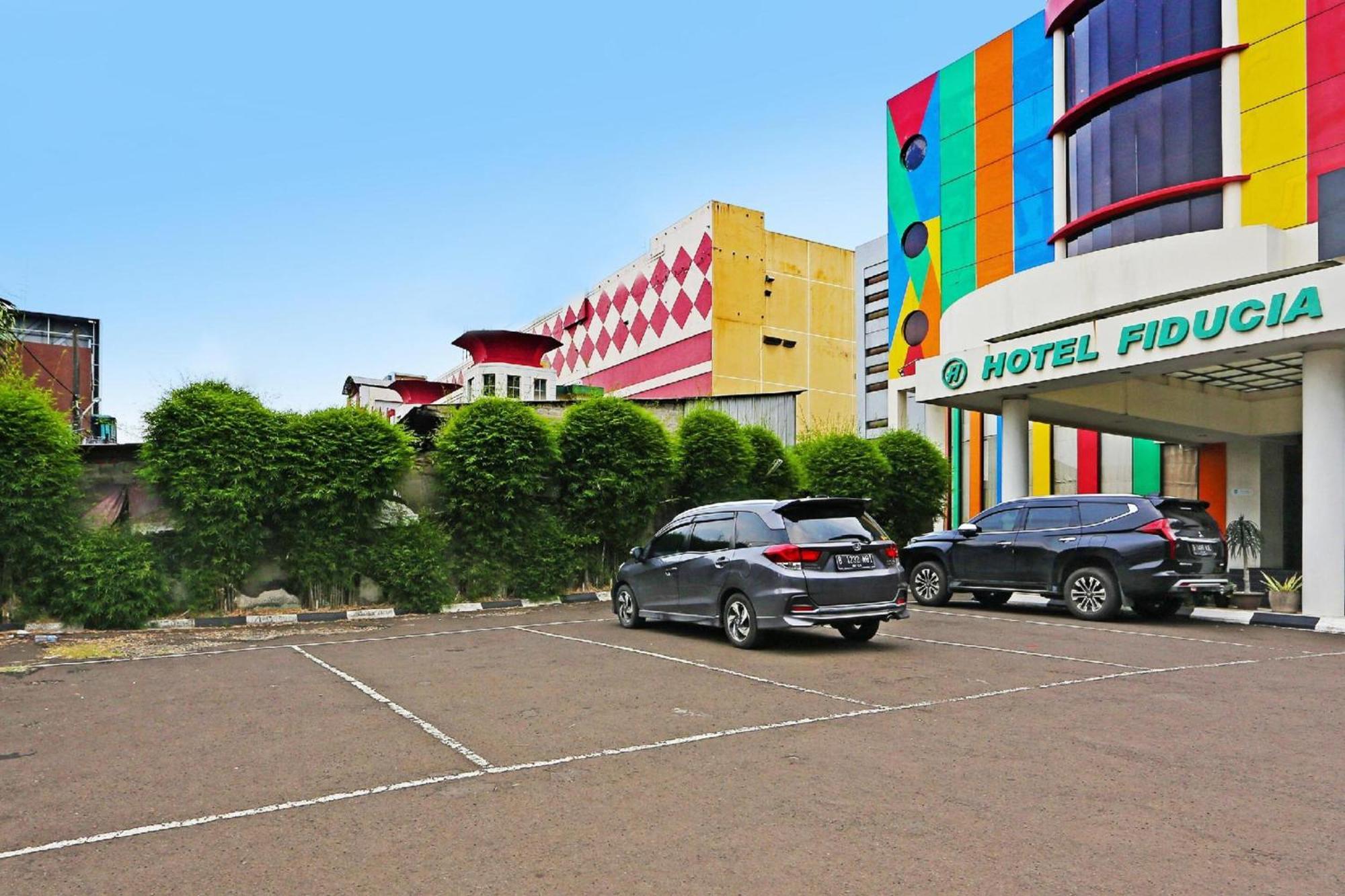 Super Oyo Townhouse Oak Hotel Fiducia Serpong Εξωτερικό φωτογραφία