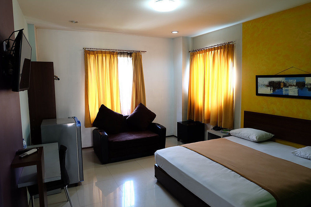 Super Oyo Townhouse Oak Hotel Fiducia Serpong Εξωτερικό φωτογραφία